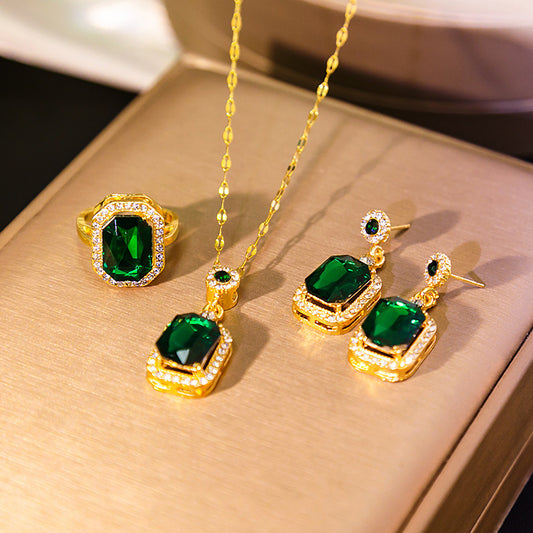 High-quality three-piece necklace set in a non-fading emerald green color.